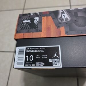 Air Jordan 10 Retro Sneakers